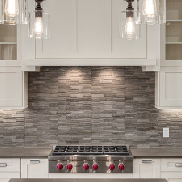 Beautiful Transitional Acreage in Calgary area