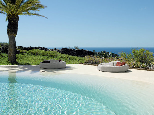 Beach Style Pool by escale design