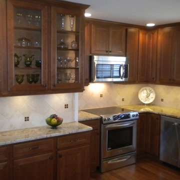 AFTER Cherry Cabinets with Typhoon Bordeaux Granite Counter Tops