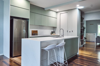 This is an example of a kitchen in Melbourne.