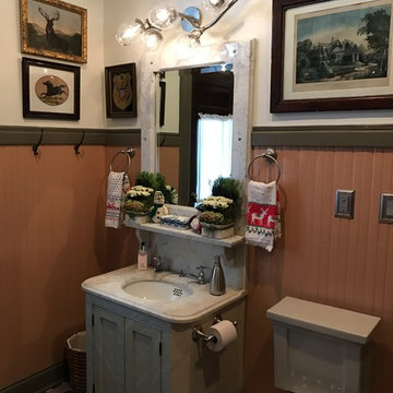 Arts & Craft Style Bathroom - Historic House