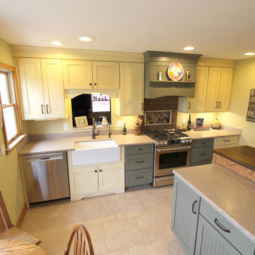 Transitional Kitchen Multicolor Cabinets ~ Wadsworth OH
