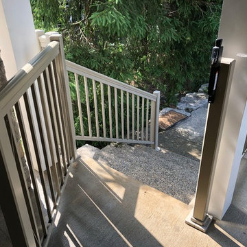 Aluminum and Glass Porch Railings - 130