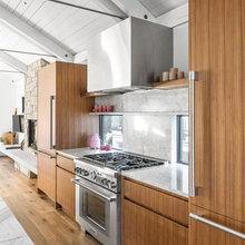Backsplash and counters