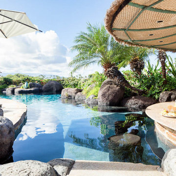 Mauna Kea Swim-Up Pool Bar