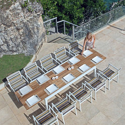 MAMAGREEN: Baia Expandable Table - Outdoor Dining Tables