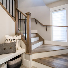 Entry/stairs