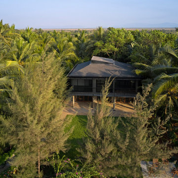 House in a Beach Garden