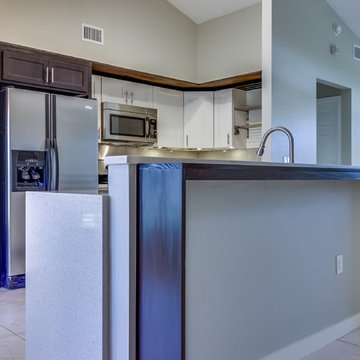 Contemporary Two-Tone Kitchen Remodel