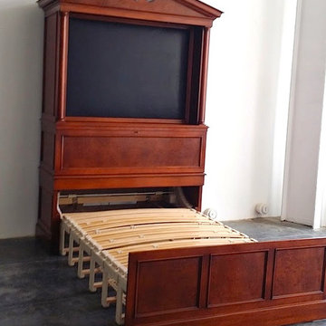 Custom Zoom-Room Murphy Bed on Display at Seroe Studios
