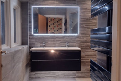 This is an example of a modern home in West Midlands.