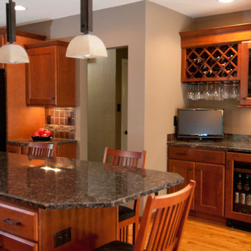 Transitional Spacious Kitchen