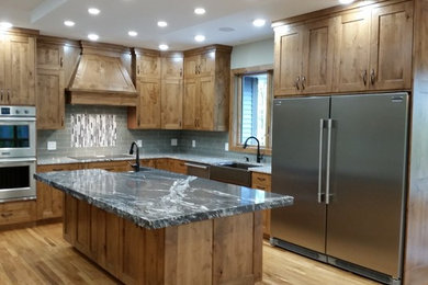 Inspiration for a transitional kitchen remodel in Minneapolis