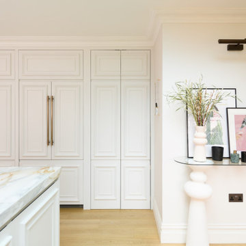 Traditional Mapesbury Handleless Kitchen - Epping