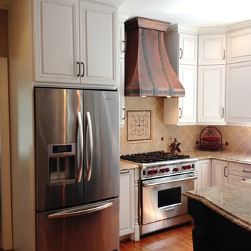 Traditional Old World Kitchen