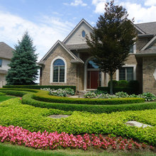 1317 House And Front Yard