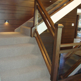 Immagine di una scala stile americano