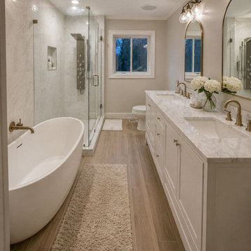 ✨Modern Bathrooms. Timeless Comfort ✨