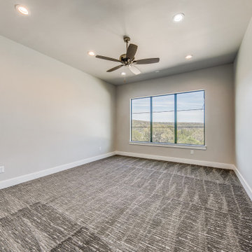 Transitional: 5,087 ft², 5 BR/5.5 BA/1 ST