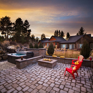 Points West Backyard Entertainment Patio