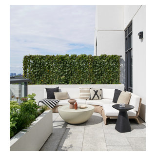 Photo inspiration: Visual Reference: Boutique Penthouse Suite Toronto On Scandinavian Deck