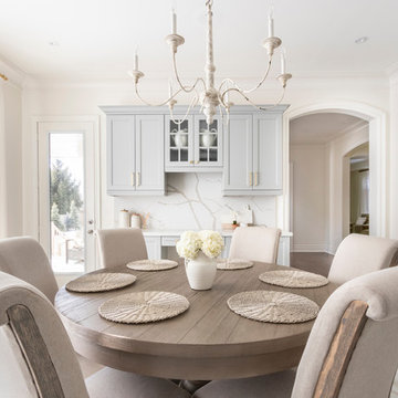 A modern Kitchen With a Traditional Touch