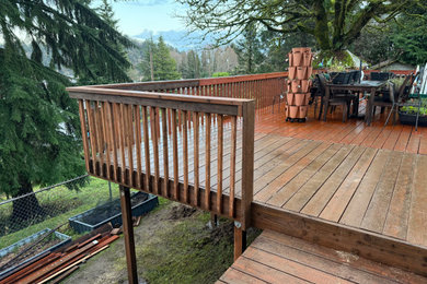 Inspiration for a timeless deck remodel in Seattle