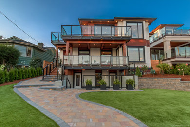 This is an example of a traditional home design in Vancouver.