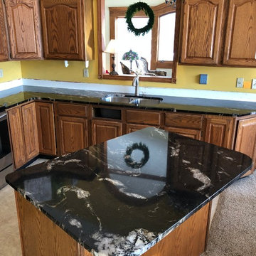 Granite Shown: Titanium