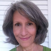 Julie Hill's photo
