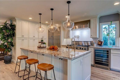 Arts and crafts home design photo in Los Angeles