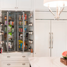 kitchen pantry cabinets
