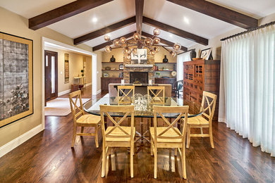 Dining room - transitional dining room idea in San Francisco