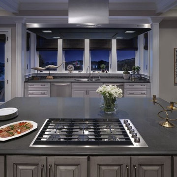 Jenn-Air's low profile 6-Burner Cooktop