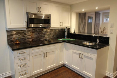 Inspiration for a modern kitchen remodel in Toronto
