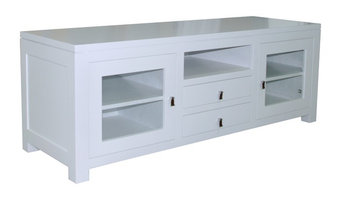 Joana TV Stand