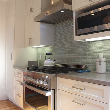 Vibrant Blue & White Family-Friendly Kitchen