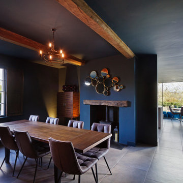 Contemporary Glazed Addition to Grade II Listed Property
