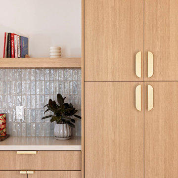 mid-century meets transitional home in Glendale, CA
