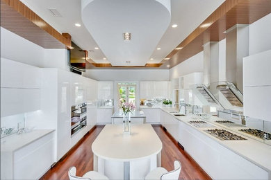 Example of a trendy kitchen design in Austin