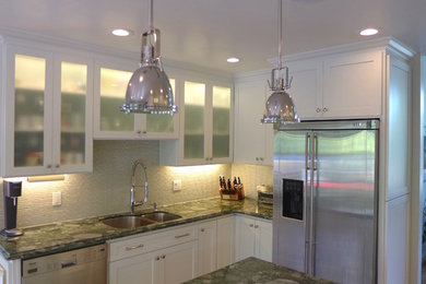 Example of a small transitional kitchen design in Sacramento