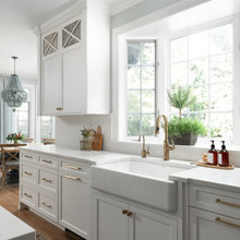 KITCHENS - WHITE TRADITIONAL / TRANSITIONAL