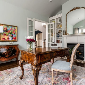 Waxhaw/Marvin, Colorful Interiors -Mixing antiques with new furniture