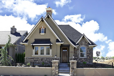 Transitional home design in Boise.