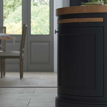 Quadrant Barrel Unit with Solid Oak Inset Trays and Circular Timber Top.