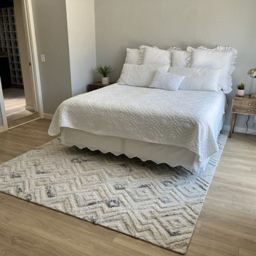 Flooring Renovation: Mohawk Laminate & Dream Weaver Carpet