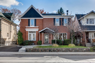Exterior home photo in Toronto