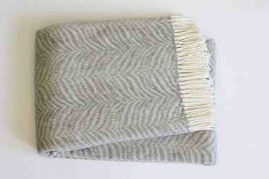 Tiger Throw with Fringe (Grey) S/361