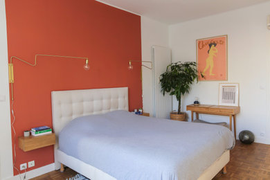 パリにあるコンテンポラリースタイルのおしゃれな寝室