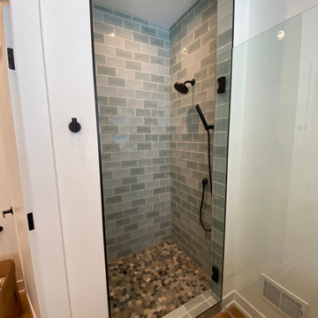 Features & Functionality:  Shower